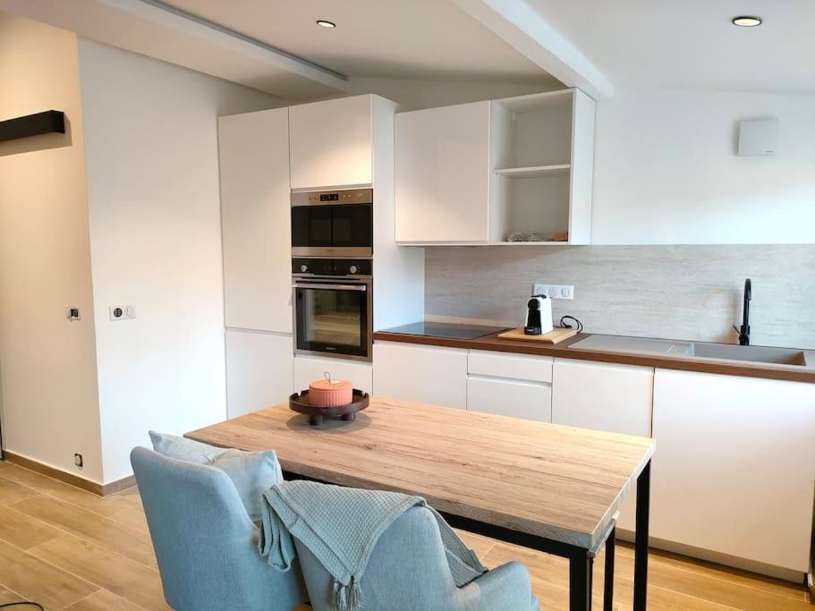 Joli Appartement Port De Ницца Экстерьер фото